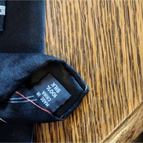 Jerry Garcia silk tie - Picture 3 of 3